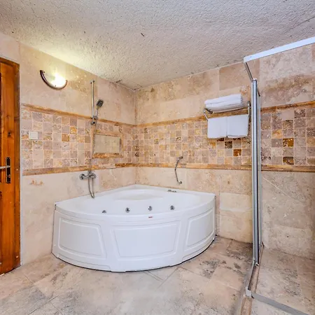 Onur Cave Cappadocia מלון גורמה