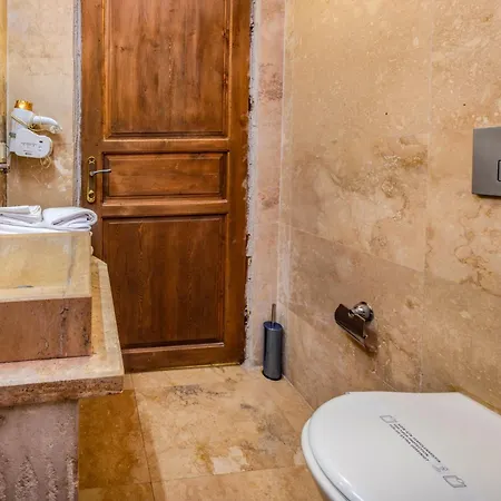 Onur Cave Cappadocia מלון גורמה